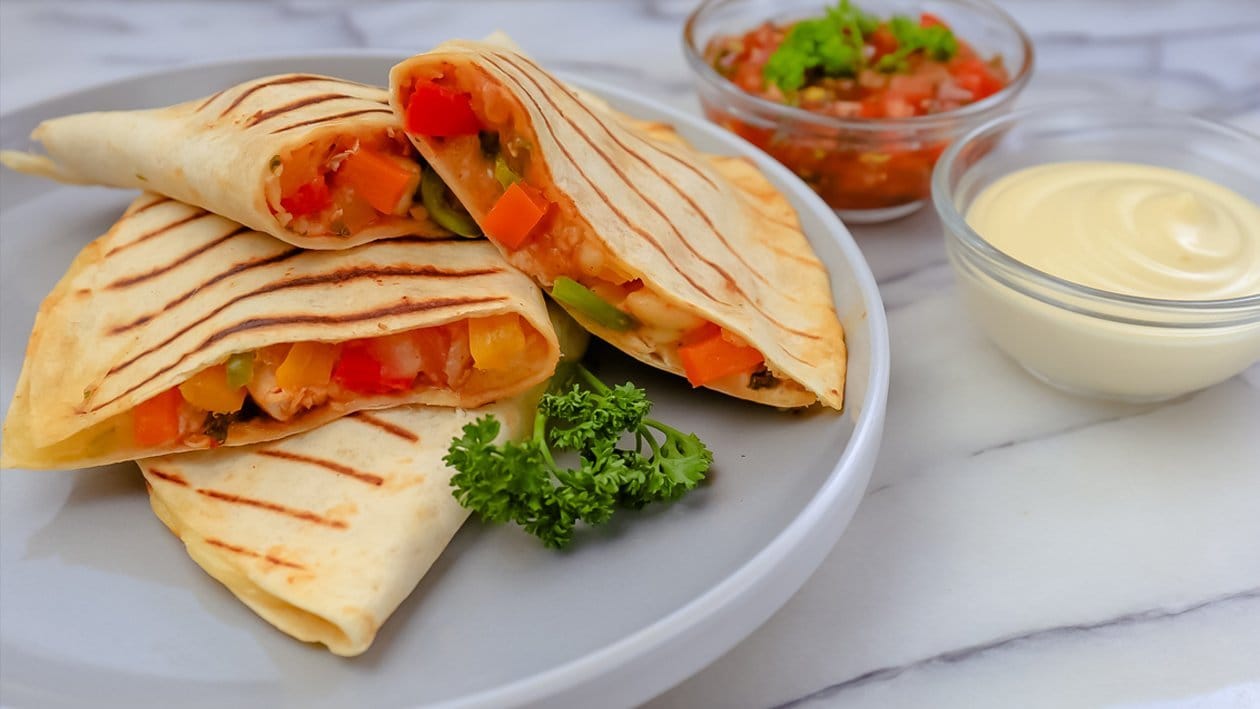 Chicken Quesadillas with Garlic Mayonnaise – - Recipe