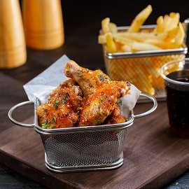 Sriracha Hot Wings Sriracha Hot Wings