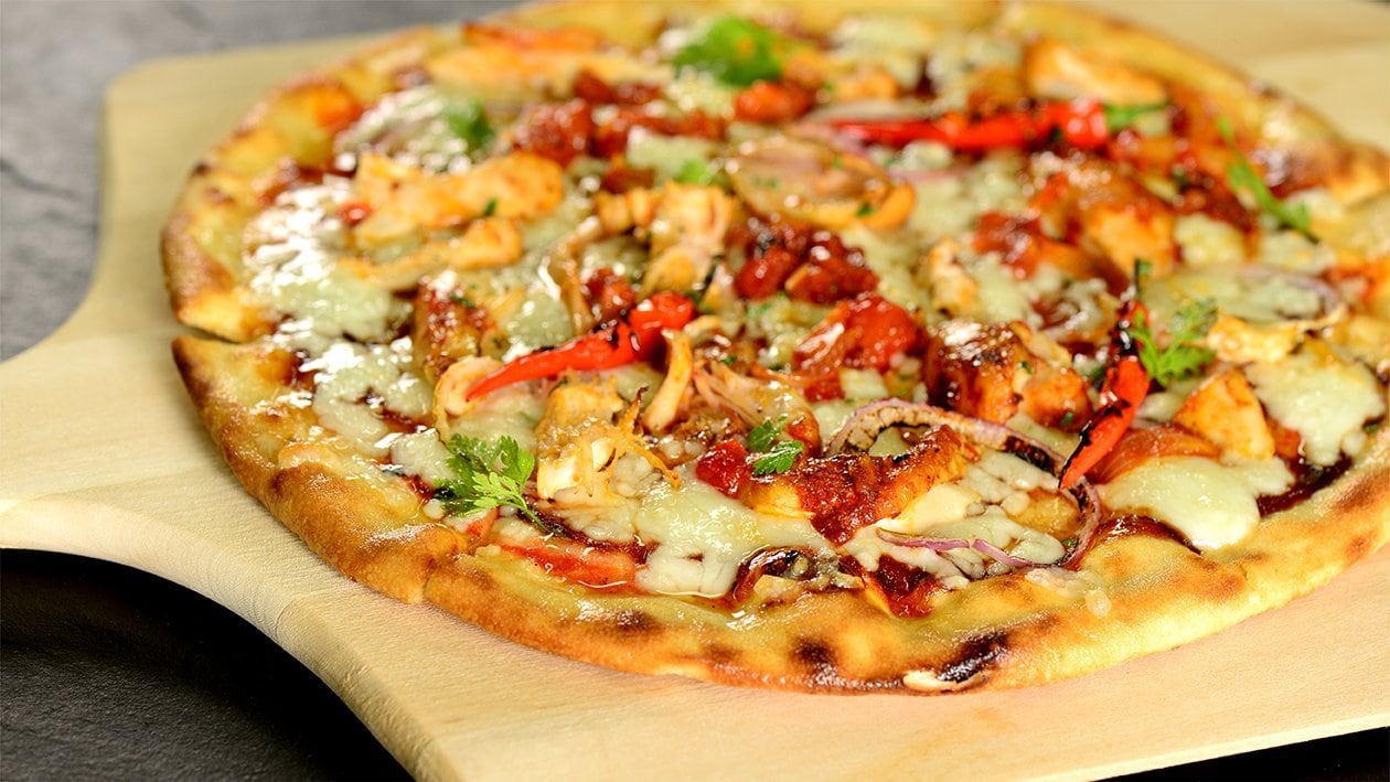 BBQ Chicken Pizza with Charcoal Chilli and Onions – - Recipe