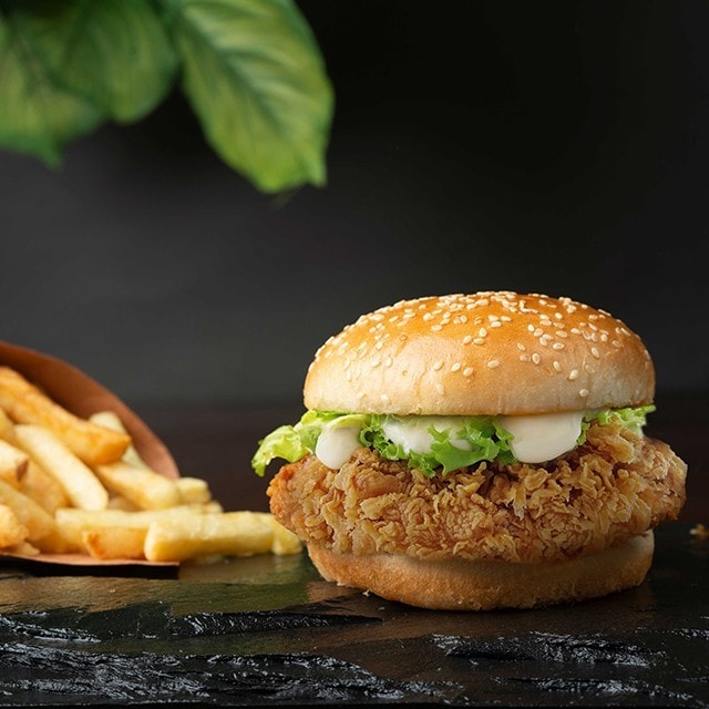 Chef Hammad’s tips on how to make the Best Crispy Chicken Burger Chef Hammad’s tips on how to make the Best Crispy Chicken Burger