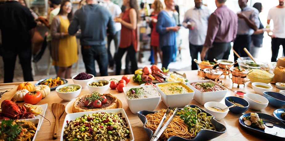 Catering for a Crowd: Best Practices for Preparing Banquets and Buffets