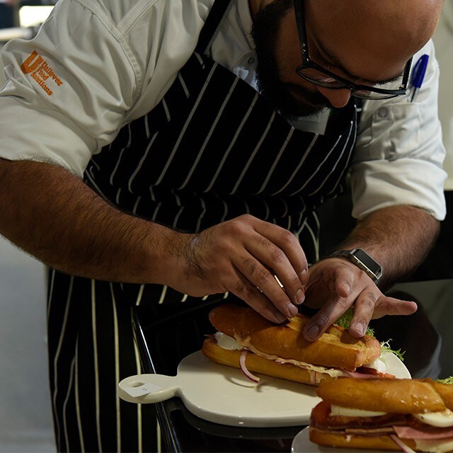 ماسٹر کلاسز، کلینیری تخلیقات اور شیفس کا ایک سنسنی خیز مقابلہ