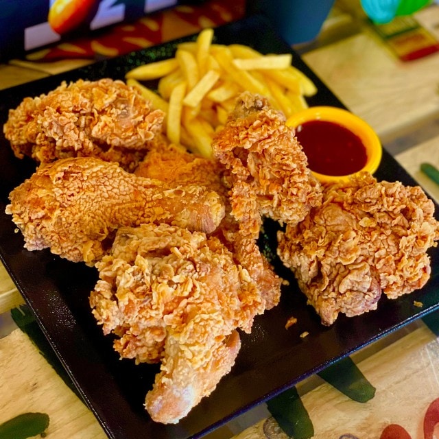 بہترین کرسپی فرائیڈ چکن کے لئے ایک قدم بہ قدم گائیڈ