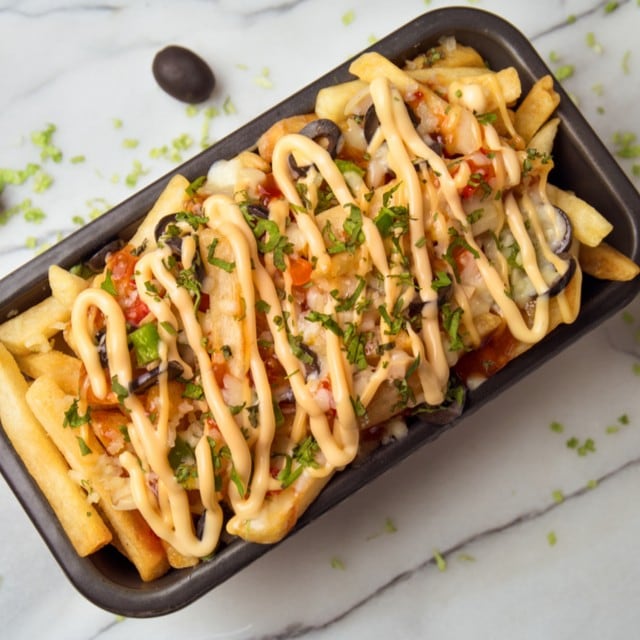 آپ کے مینیو میں ایزی چیزی تڑکہ