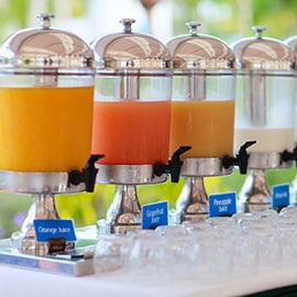 ڈرنکس اسٹیشن کو فوڈسیکشن سے الگ رکھیں