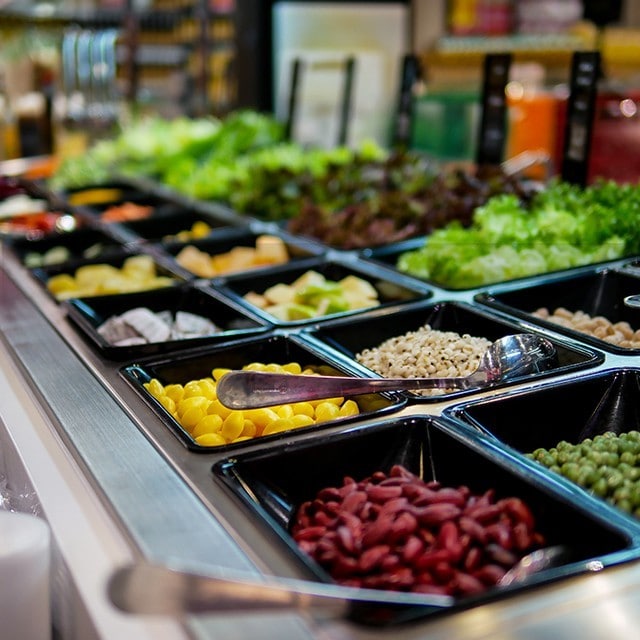 سلاد بار کو کیسے ترتیب دیں! سلاد بار کو کیسے ترتیب دیں!