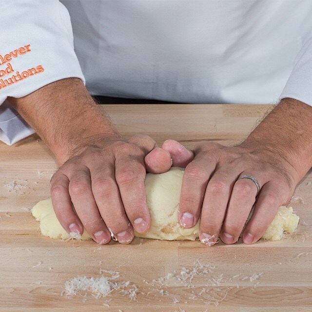 اطالوی کھانے بنانےکے طریقے: ٹورٹیلینی، ریسوٹو اور گنوچی میں مہارت حاصل کریں-